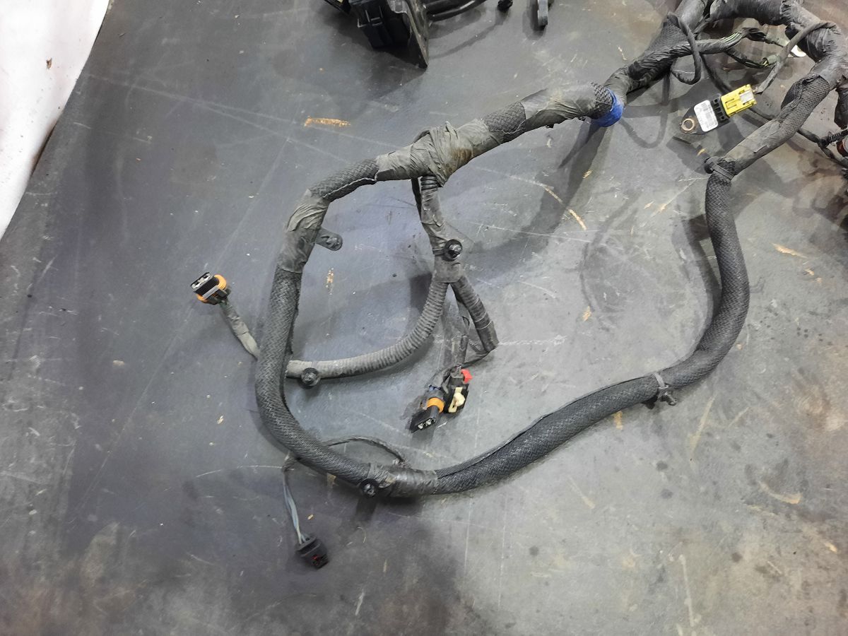 Compass Проводка подкапотная Jeep Compass 2014 68094108AD Jeep Compass 3