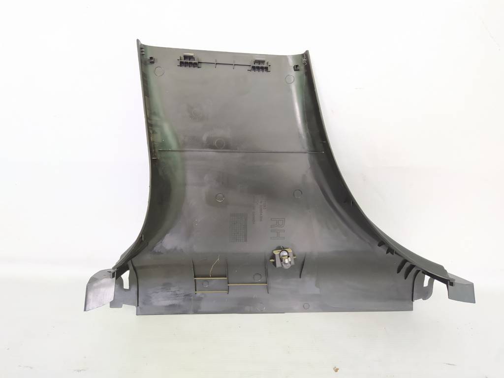 Malibu Обшивка стойки центральной правая нижняя Chevrolet Malibu 2013-2016 22884307 Chevrolet Malibu 2