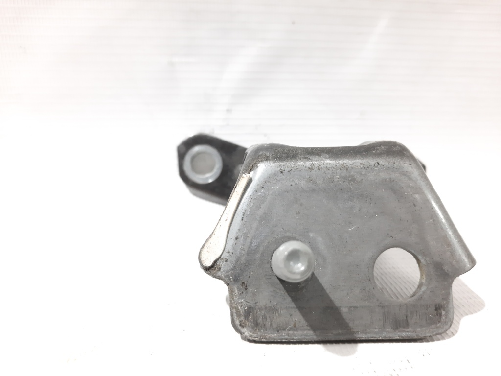 3 Петля двері задньої верхня права Mazda 3 2013-2019 KD5372210A Mazda 3 12