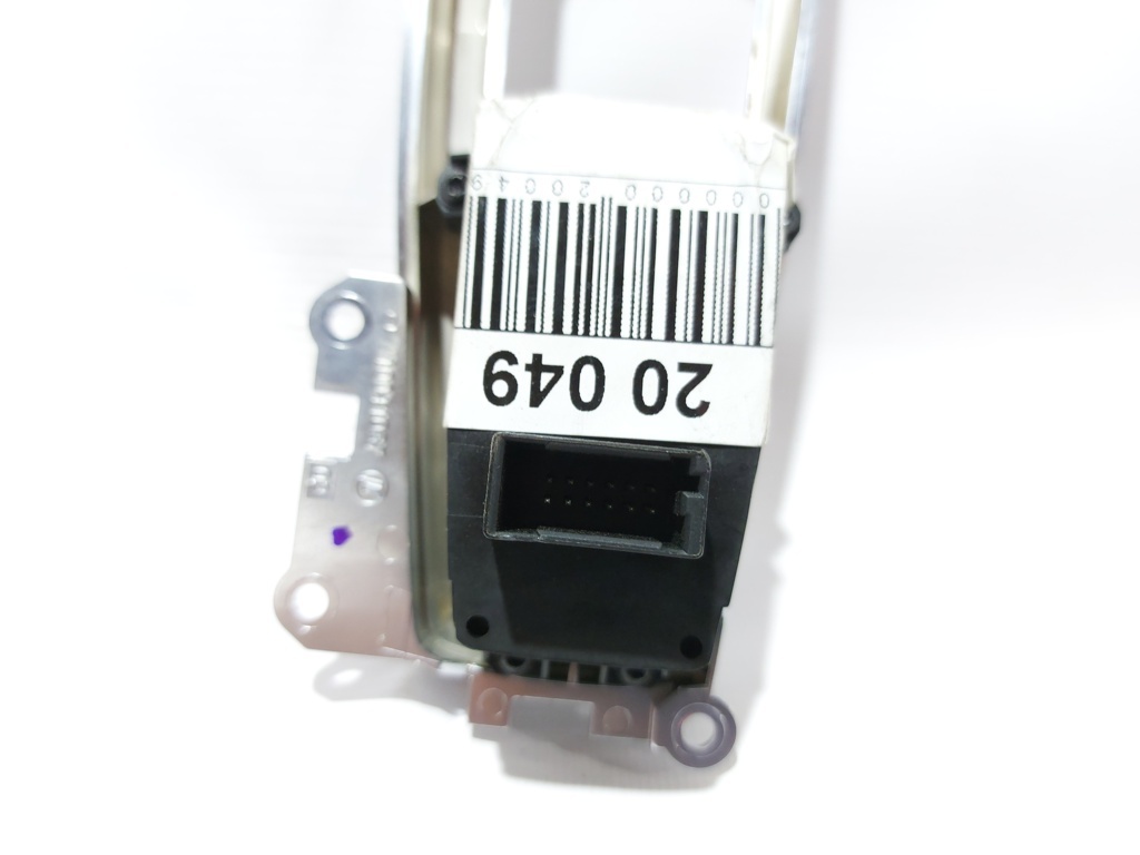 5 series Кнопка гальма стоянки BMW 5 series 2011-2019 61319877889 BMW 5 series 4 5 series Кнопка гальма стоянки BMW 5 series 2011-2019 61319877889 BMW 5 series 4