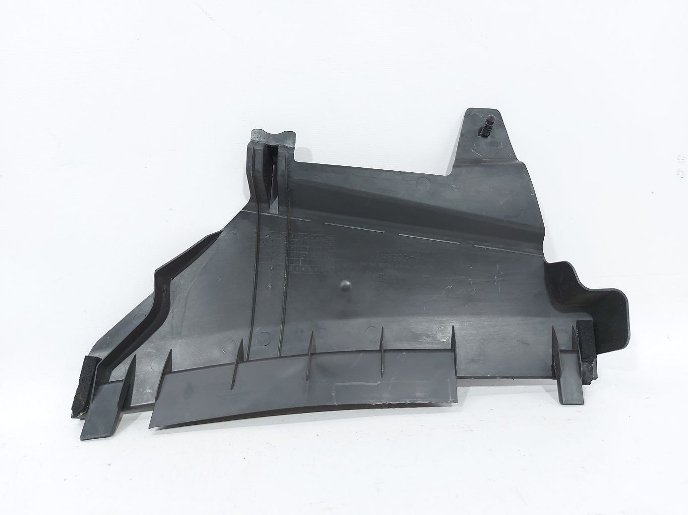 Trax Накладка воздуховода под лобовое стекло Chevrolet Trax 2016-2019 94539294 Chevrolet Trax 2