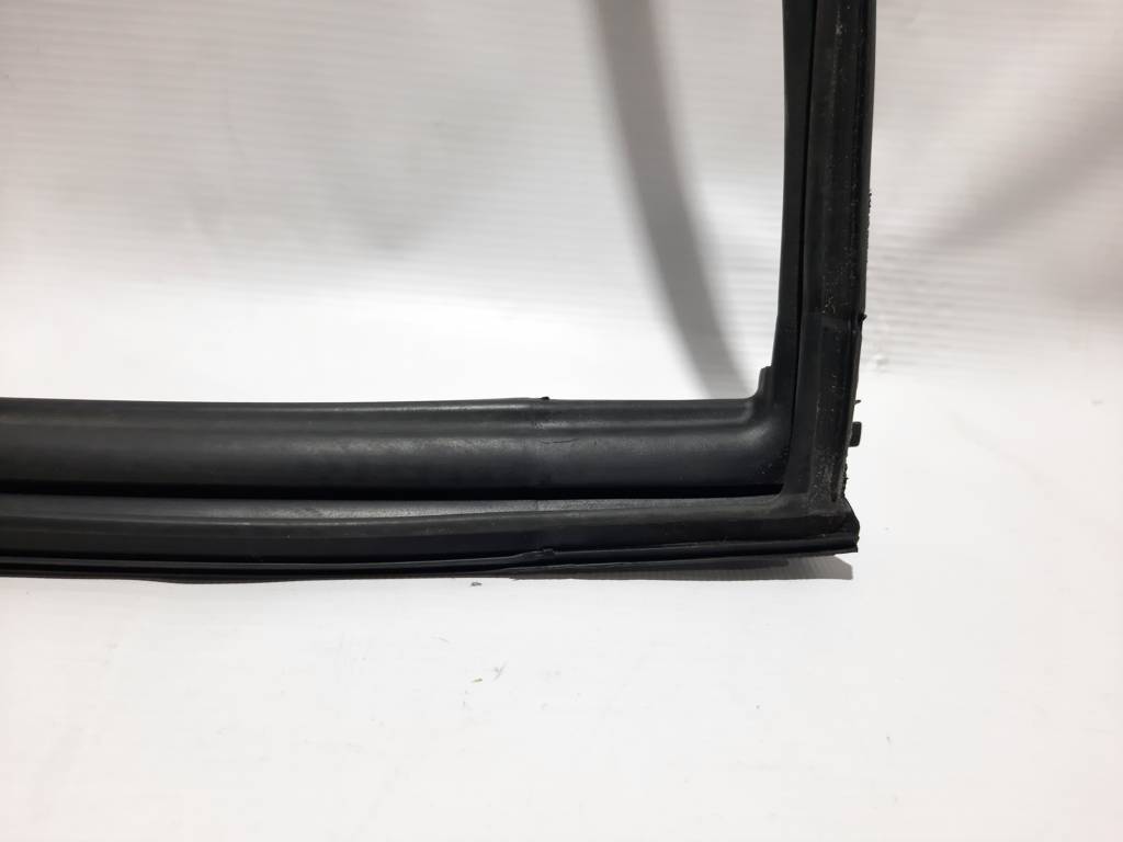 6 Уплотнитель стекла двери задней правой Mazda 6 2014-2016 GHK172605K Mazda 6 10