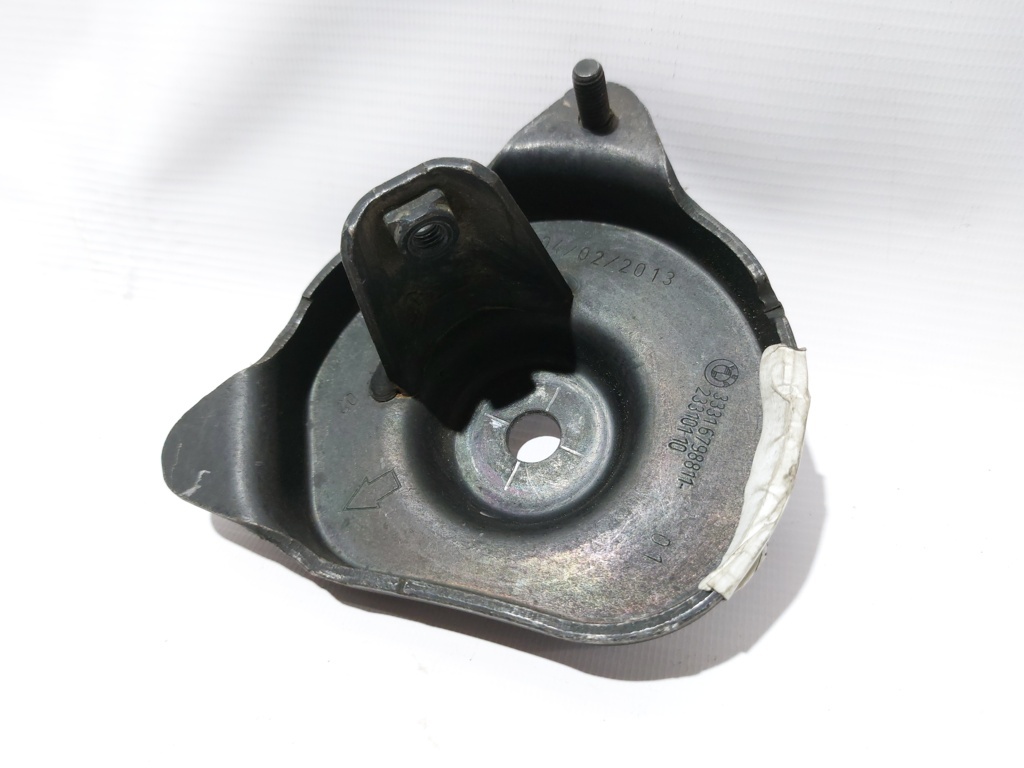 5 series Шайба сайлентблока заднього підрамника ліва BMW 5 series 2009-2019 33316798811 BMW 5 series 2