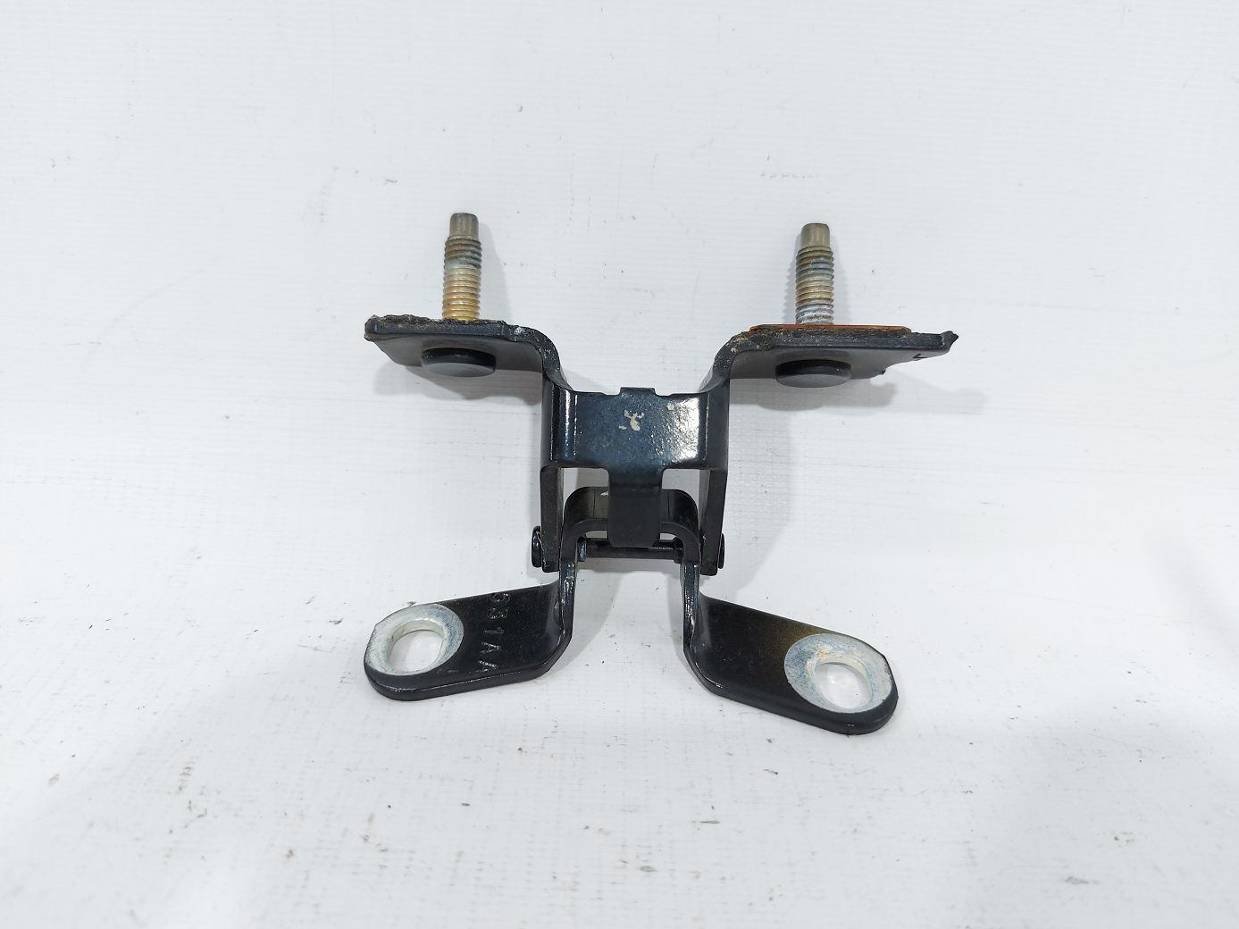 Compass. Петля кришки багажника ліва Jeep Compass 2008-2017 4589531AA Jeep Compass