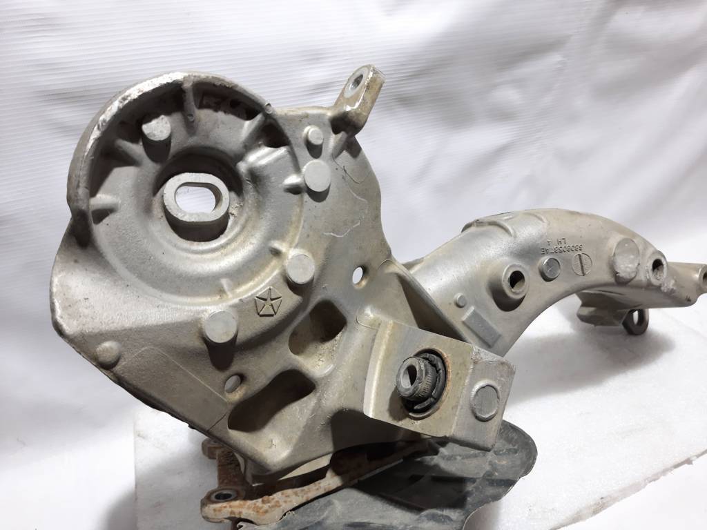 Dart Поворотный кулак задний левый Dodge Dart 2013-2019 68204867AC Dodge Dart 44