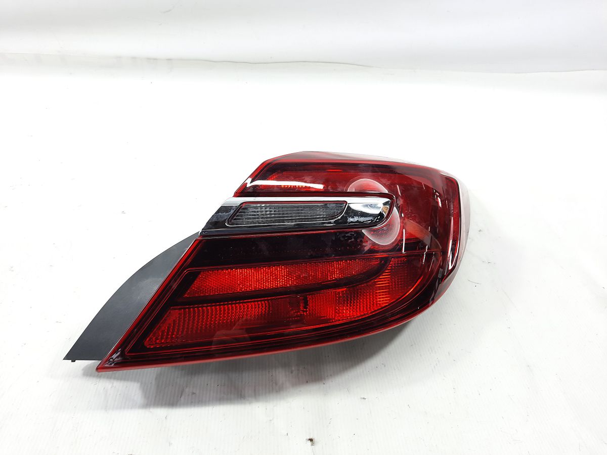 Regal. Ліхтар задній правий Buick Regal 2014-2017 39024207 Buick Regal