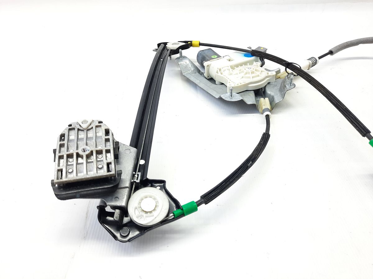 Mustang Стеклоподъёмник двери передней левой Ford Mustang 2010-2014 AR3Z6323209A Ford Mustang 10