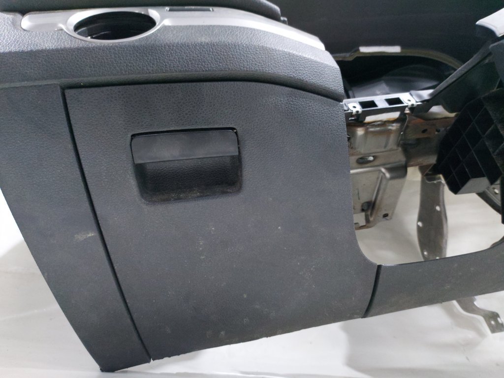 Passat s Торпеда Volkswagen Passat S 2012-2015 561857003L81X Volkswagen Passat S 31