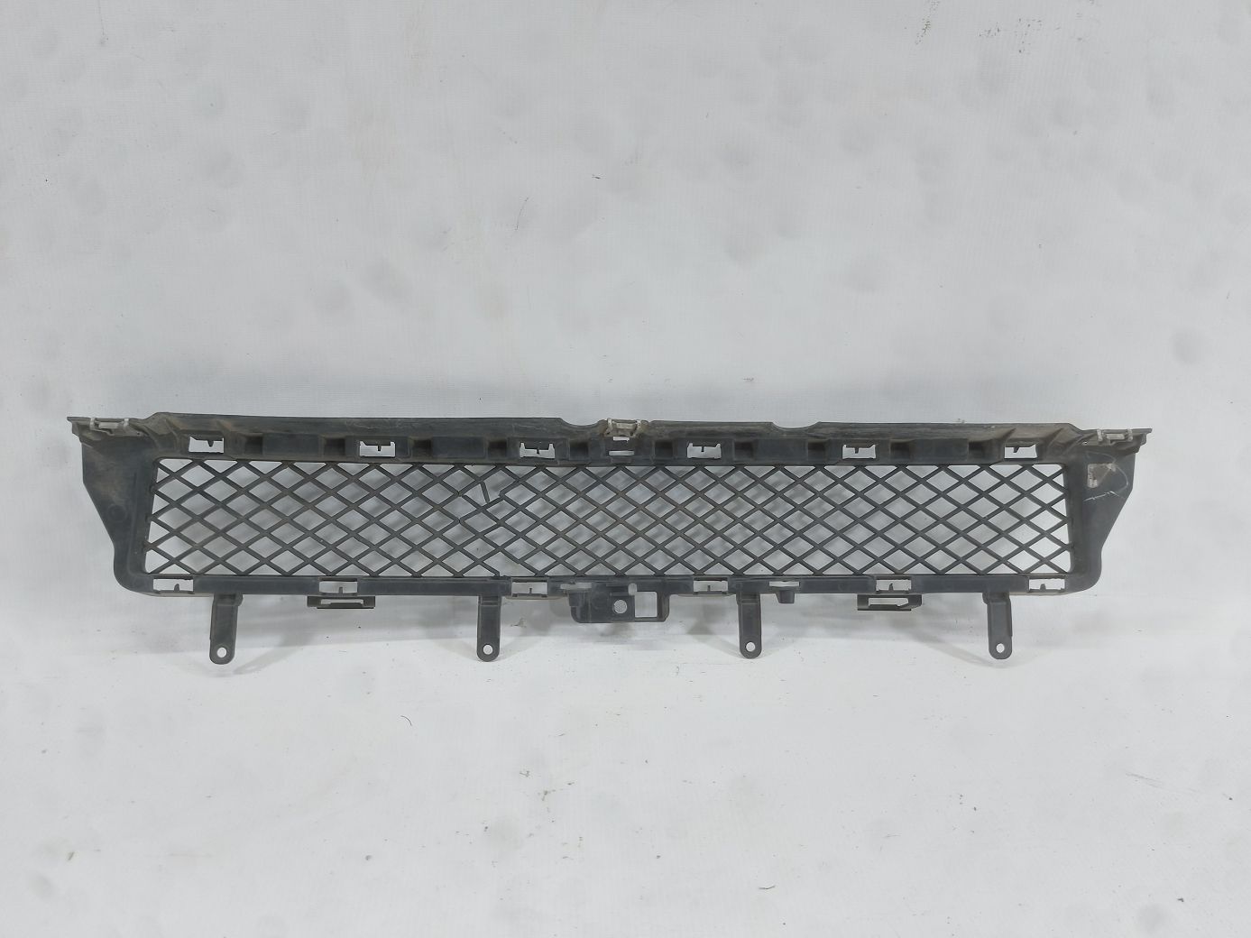 Товари з дефектами Решітка радіатора нижня (дефект) Jaguar XF 2012-2015 C2Z16174 Jaguar XF 4