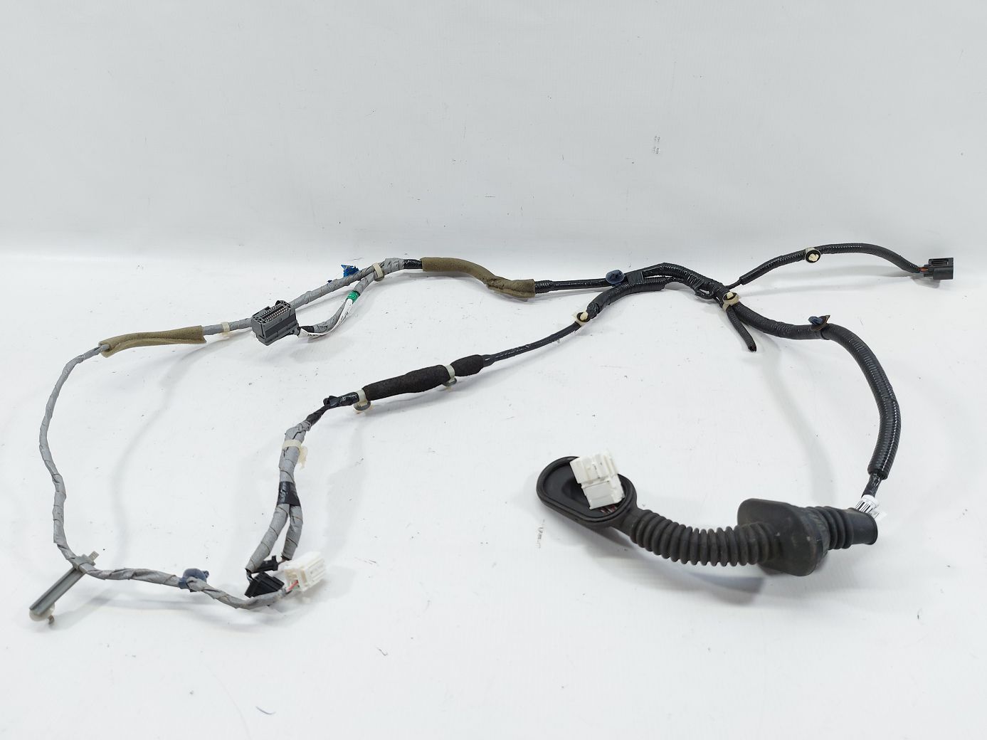 Accord coupe. Проводка дверей передньої правої Honda Accord Coupe 2008-2010 32752TE0A004 Honda Accord Coupe