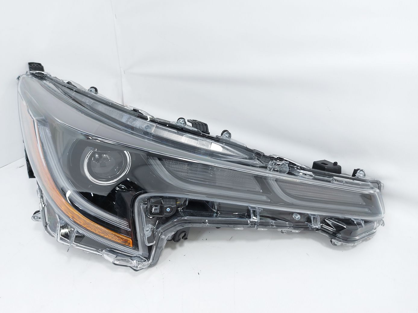 Фары головного света Фара передняя правая (SE/XSE) Toyota Corolla 2019-2021 8111002S50 Toyota Corolla 1