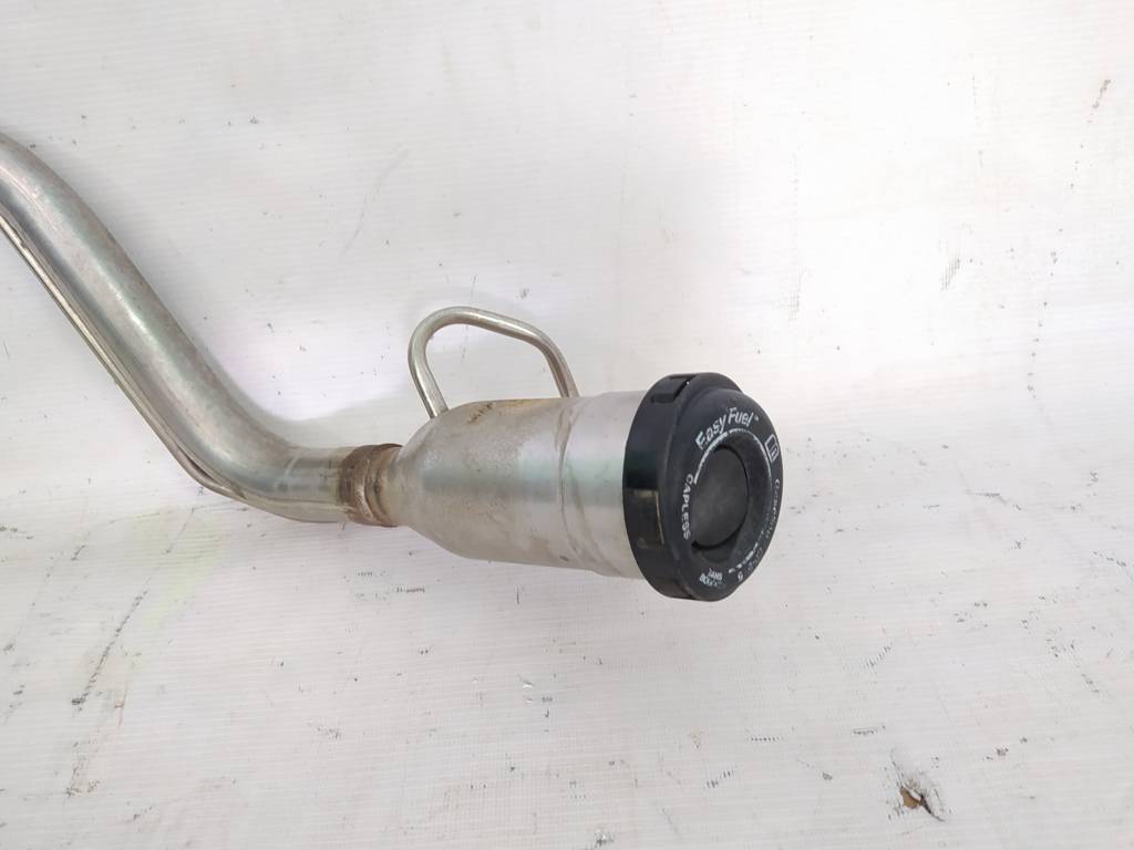 Fusion Горловина топливного бака Ford Fusion 2013-2015 DG939034AH Ford Fusion 2