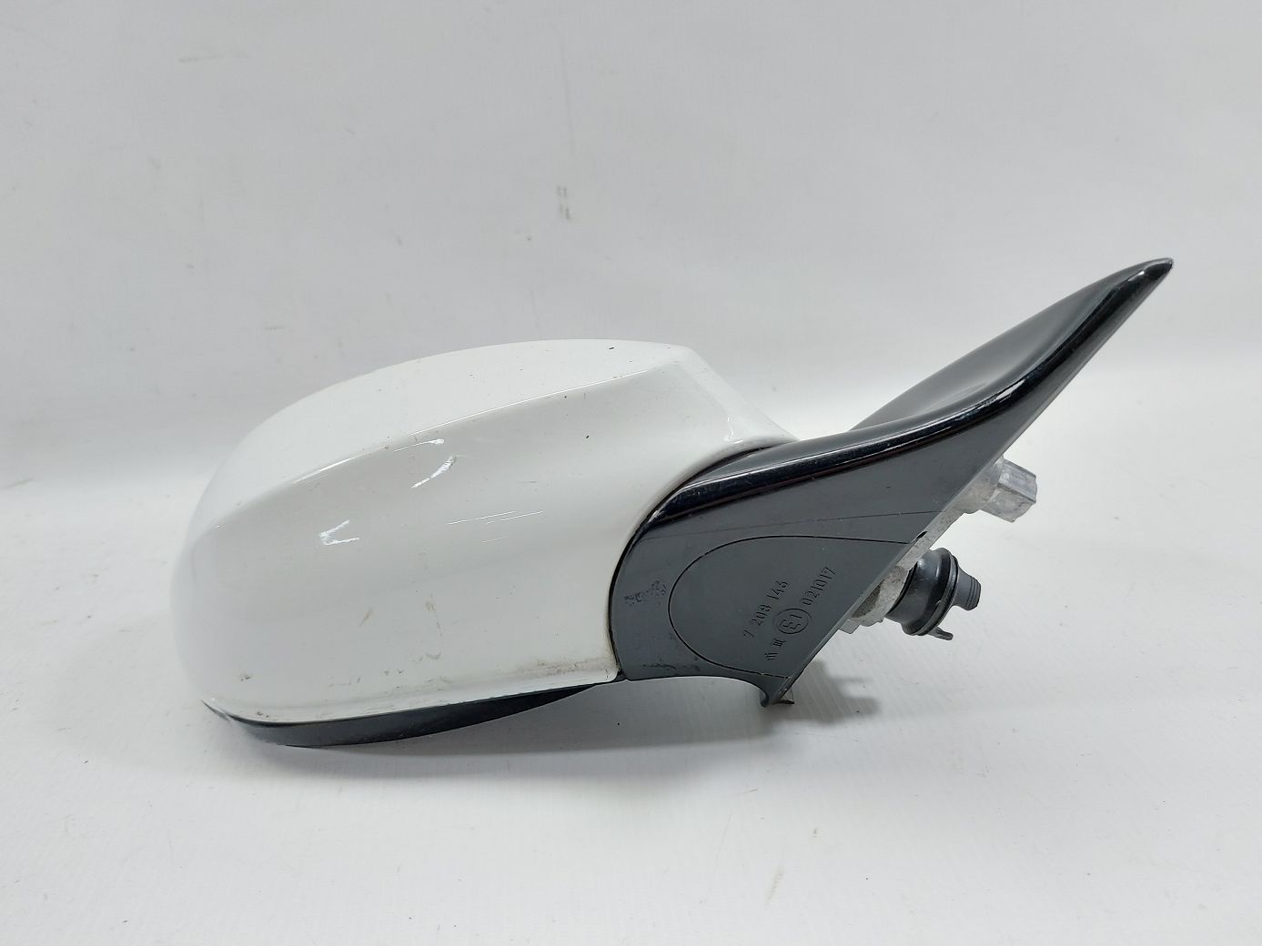Товари з дефектами Дзеркало праве (біле) без дзеркального елемента (зламано) BMW 328i xDrive 2010-2013 51167268196 BMW 328i xDrive 3