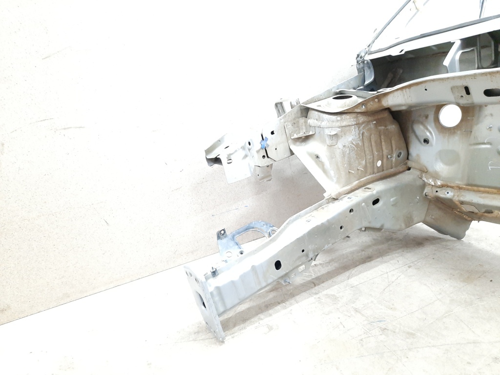 Dart Чверть передня права зі склянкою Dodge Dart 2013-2019 68105062AB Dodge Dart 18