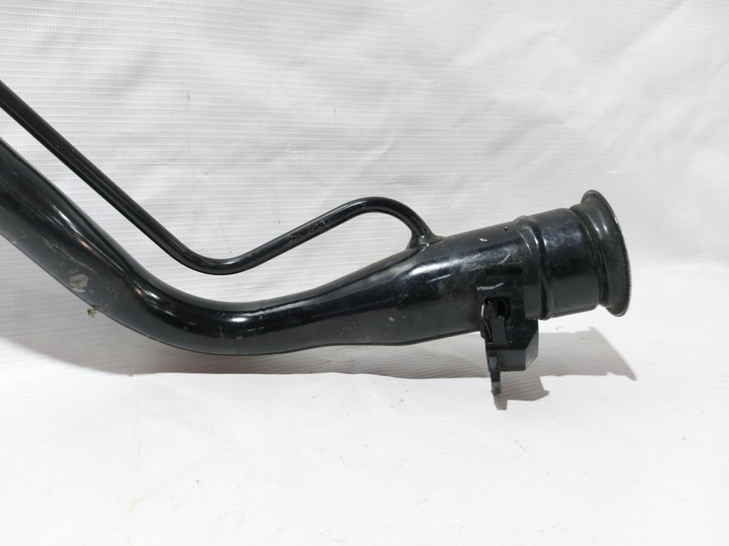 6 Заливная горловина Mazda 6 2013-2017 GJR942210H Mazda 6 10