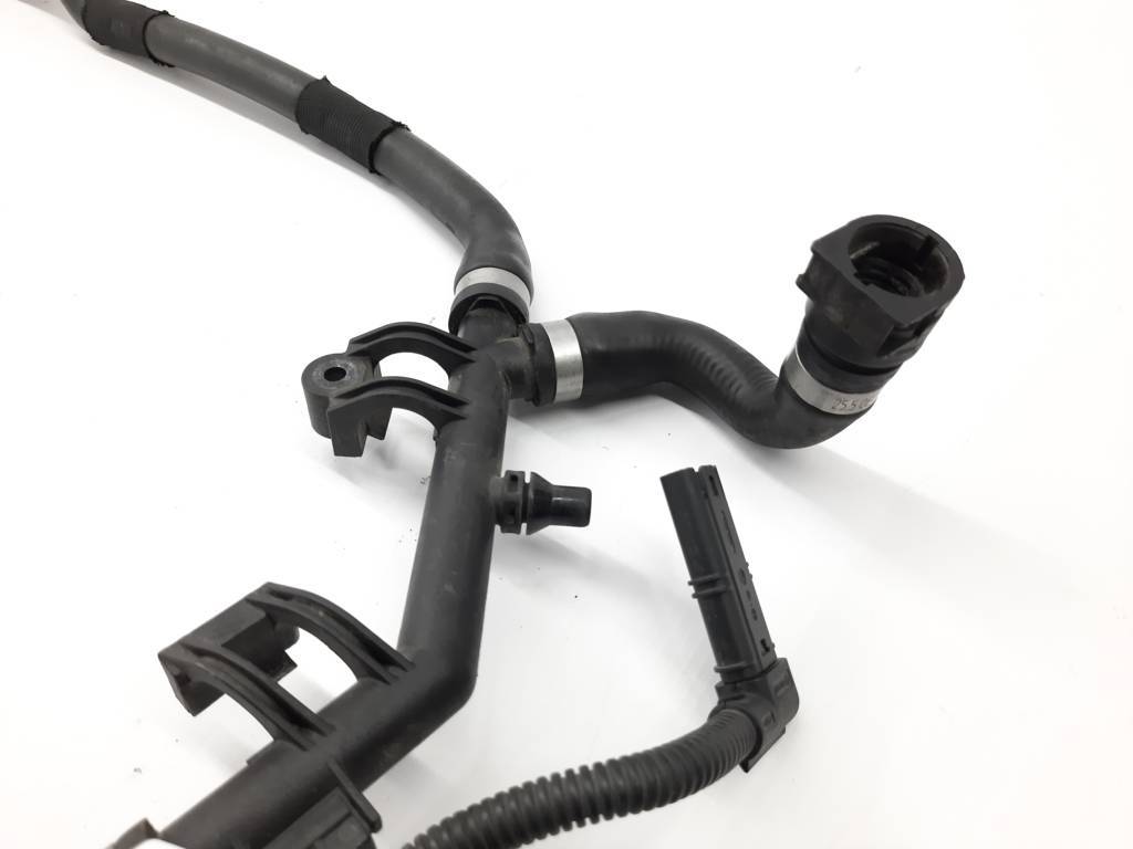 7 series Шланг системи охолодження BMW 7 2012 17127575431 BMW 7 4 7 series Шланг системи охолодження BMW 7 2012 17127575431 BMW 7 4