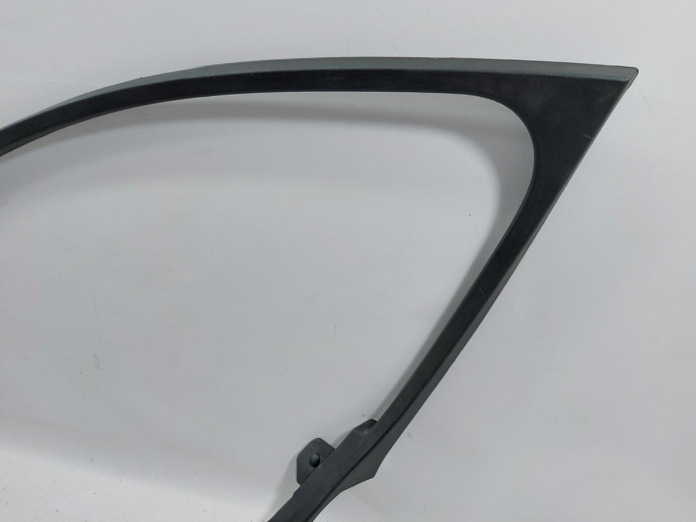 Regal Накладка арки двері передньої правої Buick Regal 2013-2018 23242707 Buick Regal 2