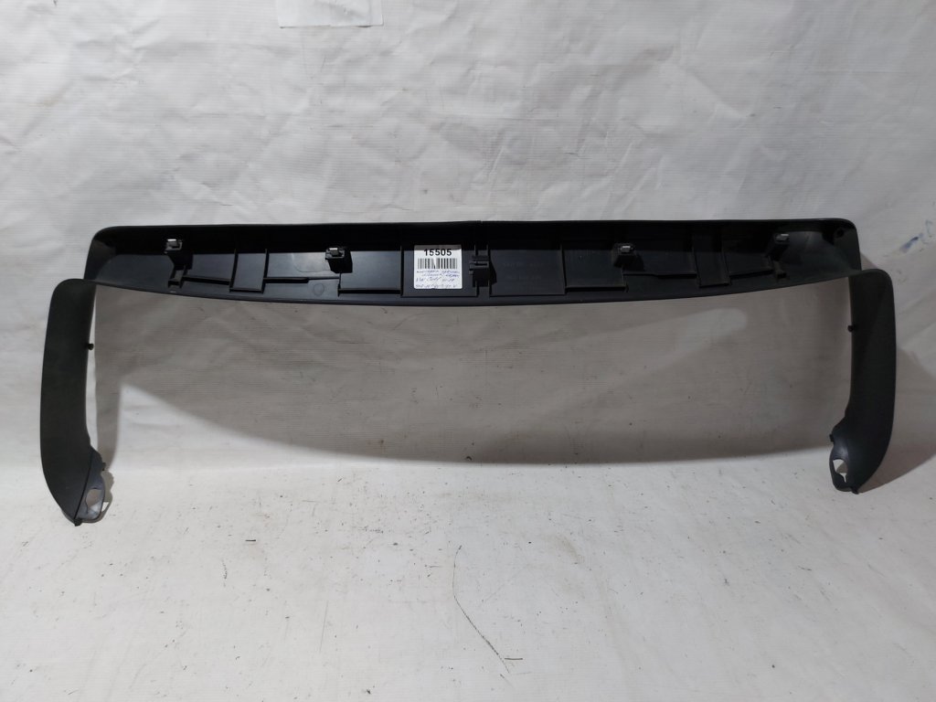 Golf Накладка кришки багажника верхня Volkswagen 2010-2014 5K686760382V Volkswagen Golf 2