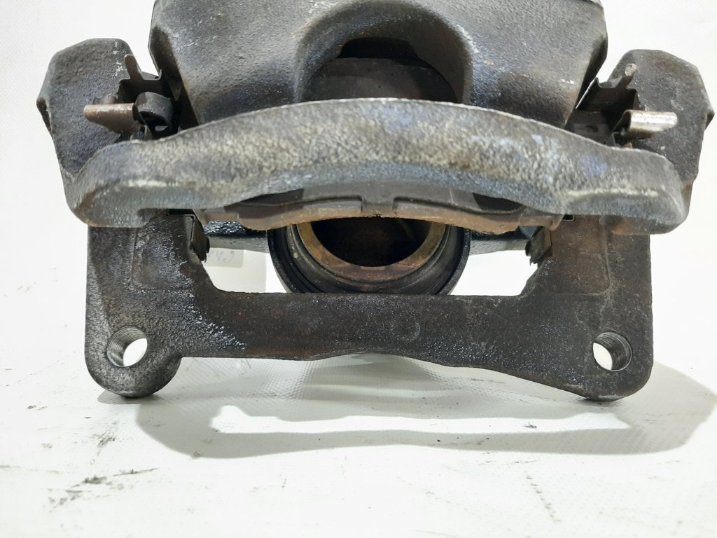 6 Суппорт тормозной передний правый Mazda 6 2013-2017 GHY93398Z Mazda 6 13 6 Суппорт тормозной передний правый Mazda 6 2013-2017 GHY93398Z Mazda 6 13