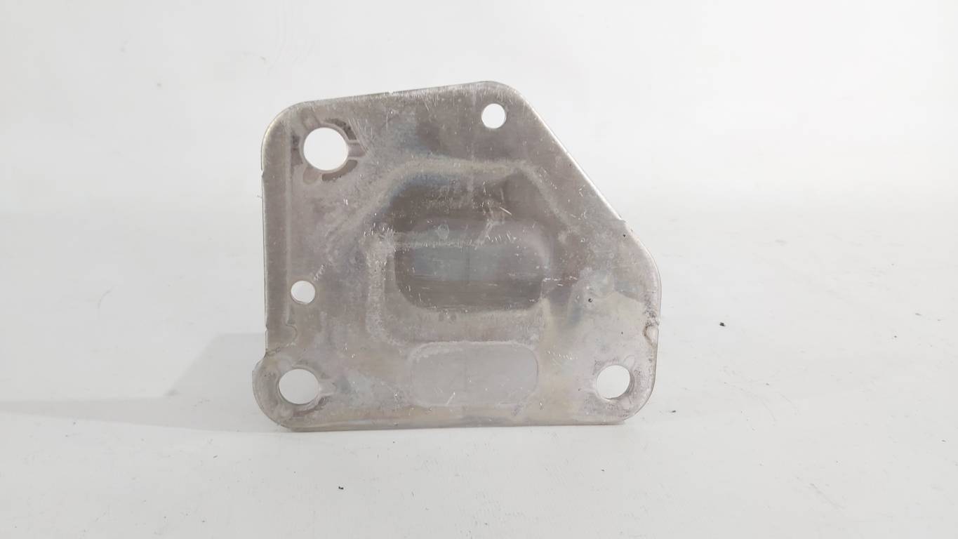 Dart Кронштейн переднього підсилювача лівий Dodge Dart 2014-2016 68187811AB Dodge Dart 17