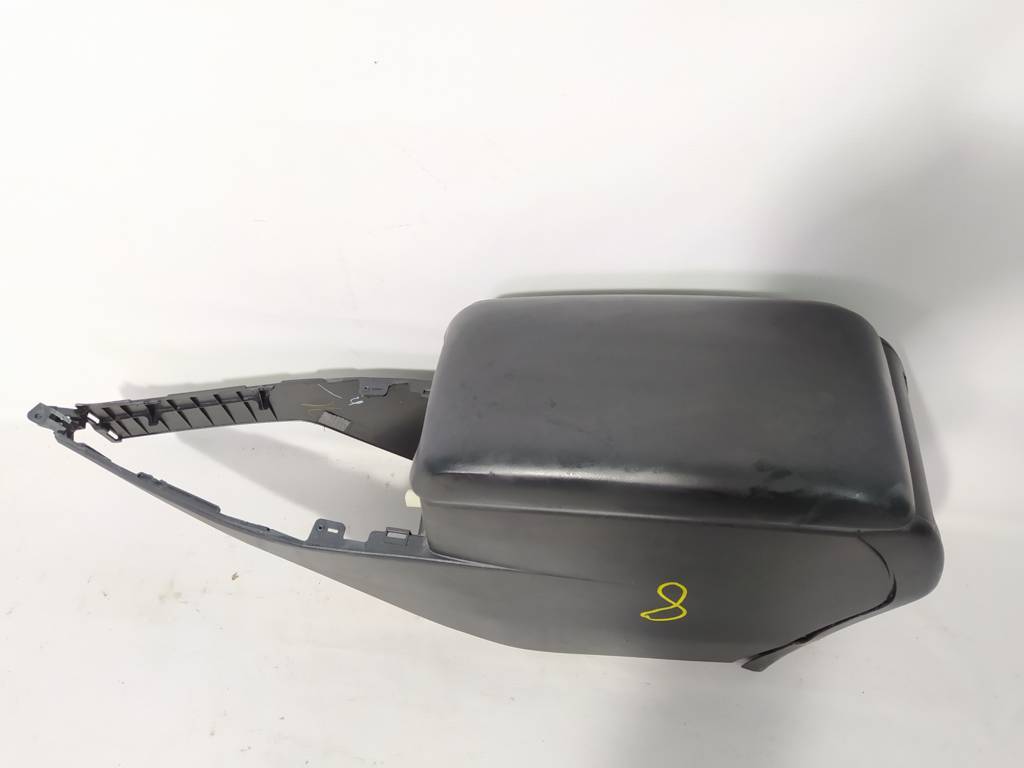 Camry Центральна консоль Toyota Camry 2015-2017 5891006170C0 Toyota Camry 2