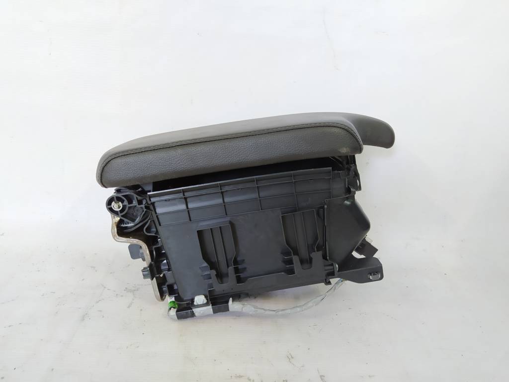 Ilx. Подлокотник центральной консоли Acura ILX 2019-2020 83450TX6A02ZL Acura ILX