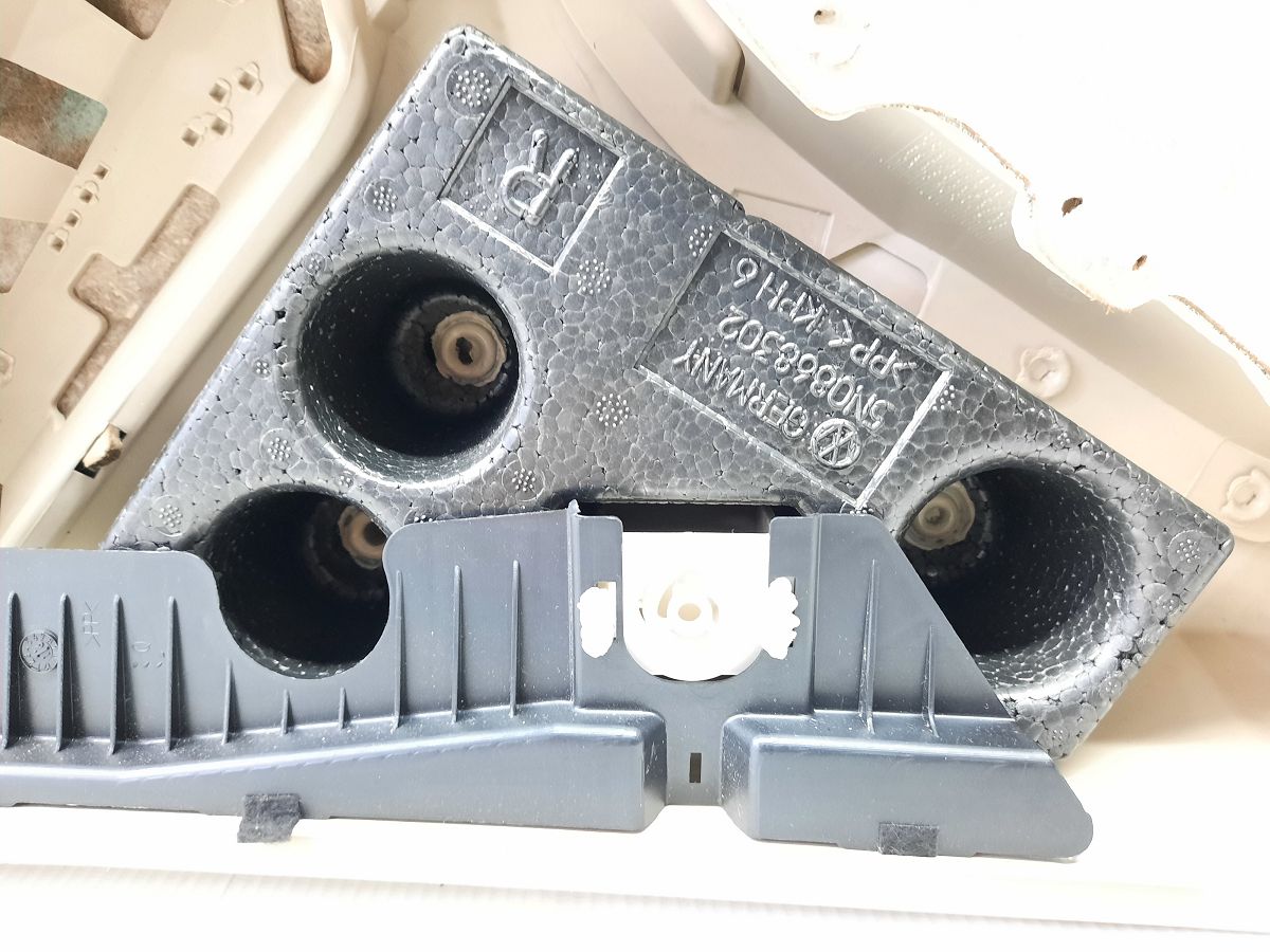 Tiguan Карта двери задней правой (беж с кожей) Volkswagen Tiguan 2009-2017 5N0867212GXPL Volkswagen Tiguan 6