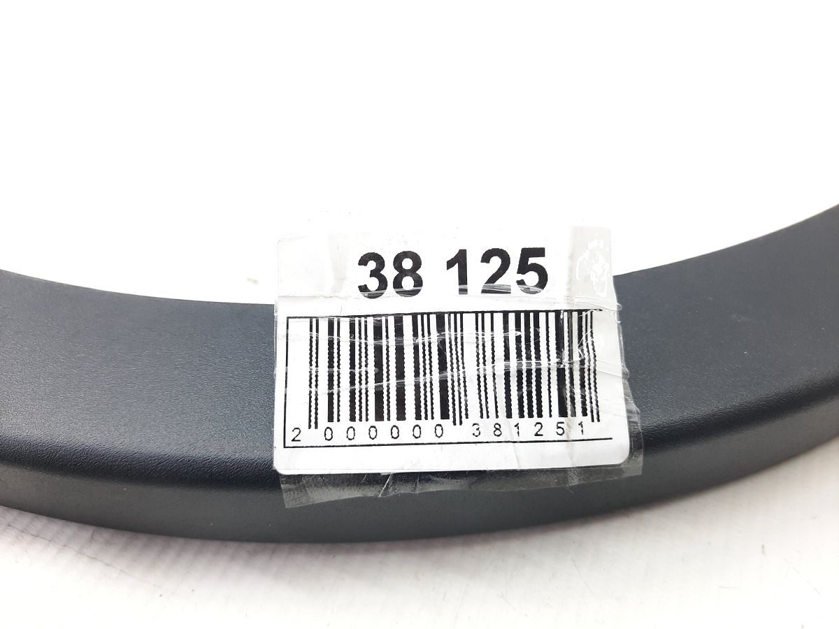 Ats Накладка петли крышки багажника правая Cadillac ATS 2013-2018 20933950 Cadillac ATS 6