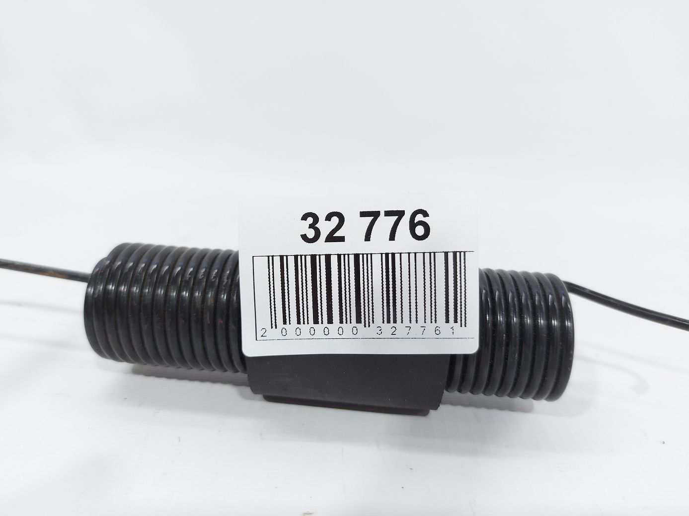 Fiesta sedan Пружина кришки багажника Ford Fiesta sedan 2011-2019 BE8Z5442760A Ford Fiesta sedan 4