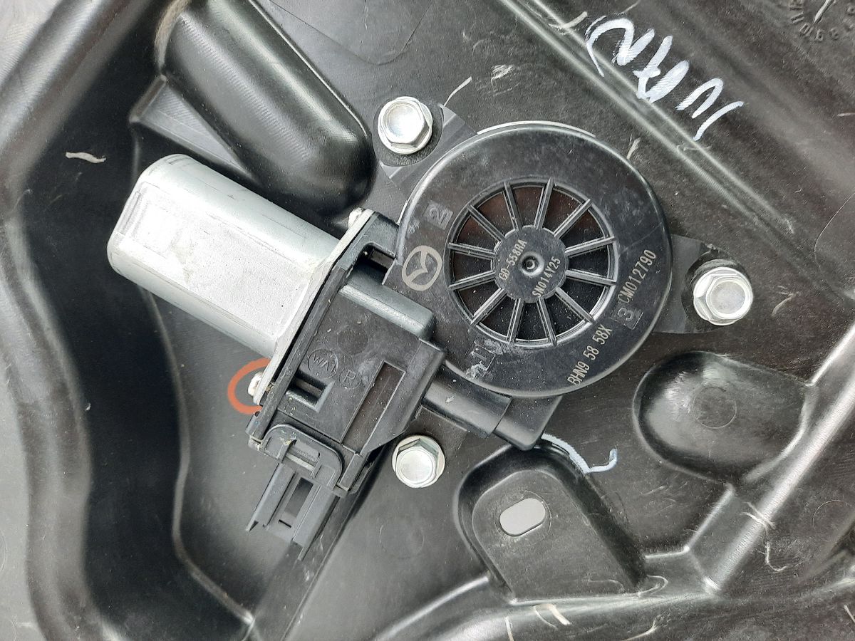 3 Стеклоподъёмник двери задней правой Mazda 3 2014-2020 BHN95858X Mazda 3 3