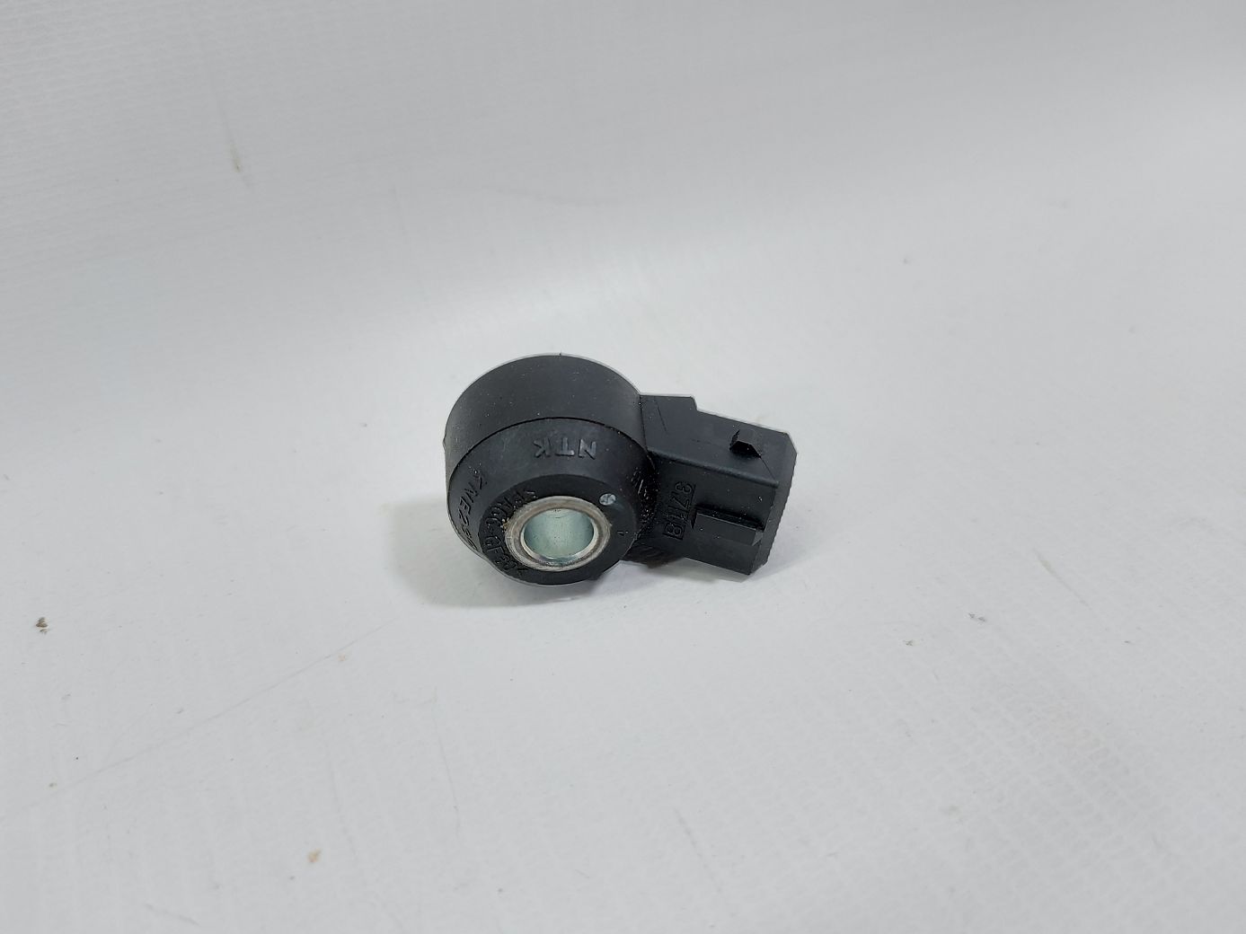 Avenger. Датчик детонации Dodge Avenger 2008-2014 5033316AB Dodge Avenger