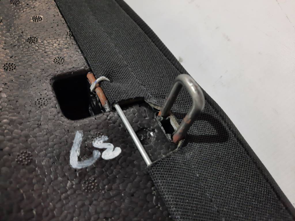 Veloster Сидіння заднього ряду сидінь Hyundai Veloster 2012-2014 89100-2V100-S6Y Hyundai Veloster 4