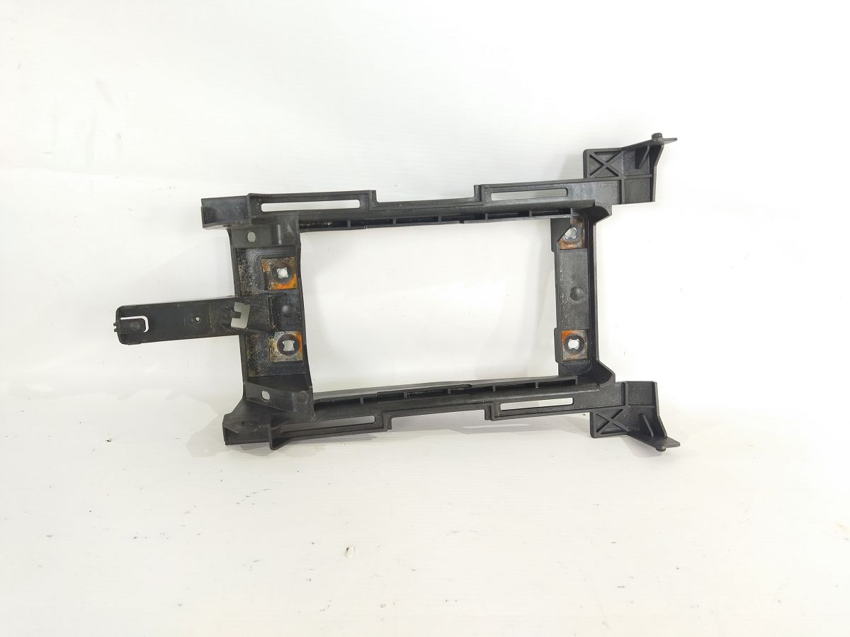 A4. Кріплення селектора МКПП Audi A4 2013-2016 8K0863531A Audi A4