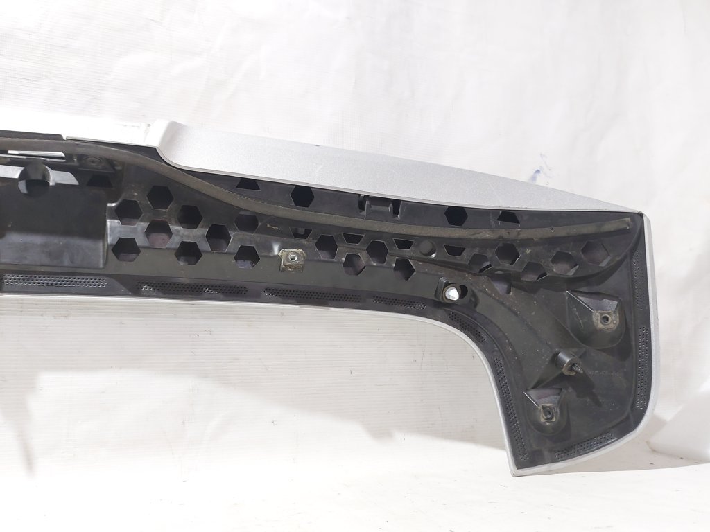 Focus Спойлер кришки багажника Ford Focus 2012-2018 CP9Z5844210BA Ford Focus 16