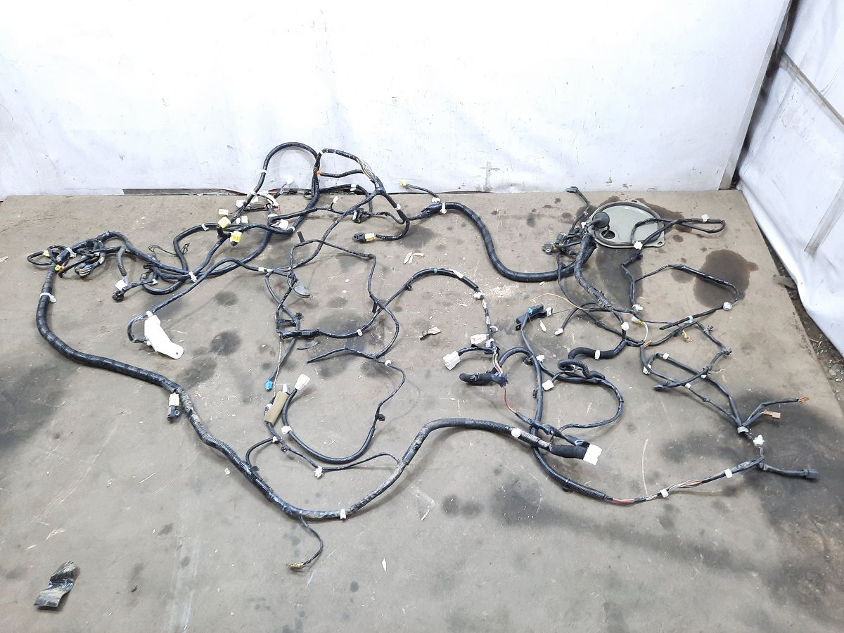 Sentra Проводка салона Nissan Sentra 2017 240144AF0B Nissan Sentra 1