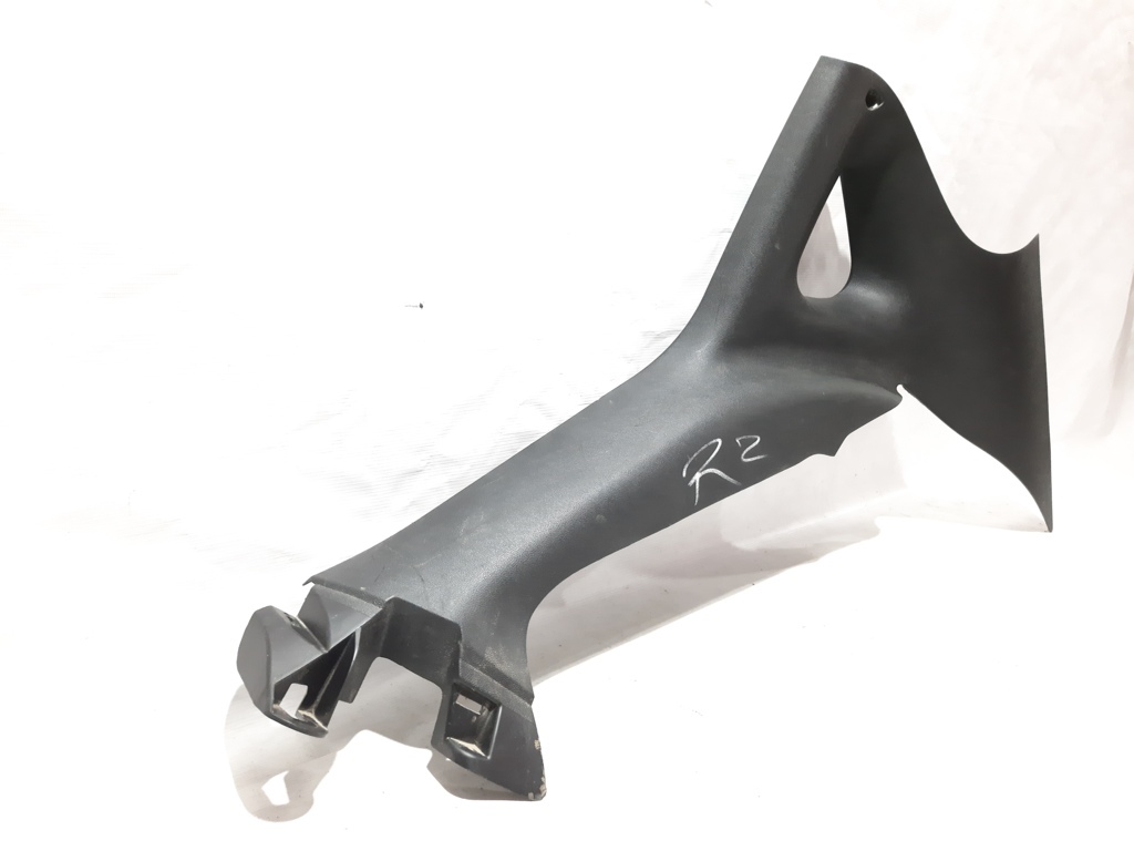 Dart Накладка стійки задньої права Dodge Dart 2013-2019 1SW46DX9AF Dodge Dart 25