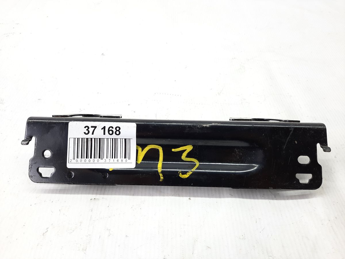 Equinox Кронштейн ручки стельової лівої/правої Chevrolet Equinox 2015 20813637 Chevrolet Equinox 3 Equinox Кронштейн ручки стельової лівої/правої Chevrolet Equinox 2015 20813637 Chevrolet Equinox 3