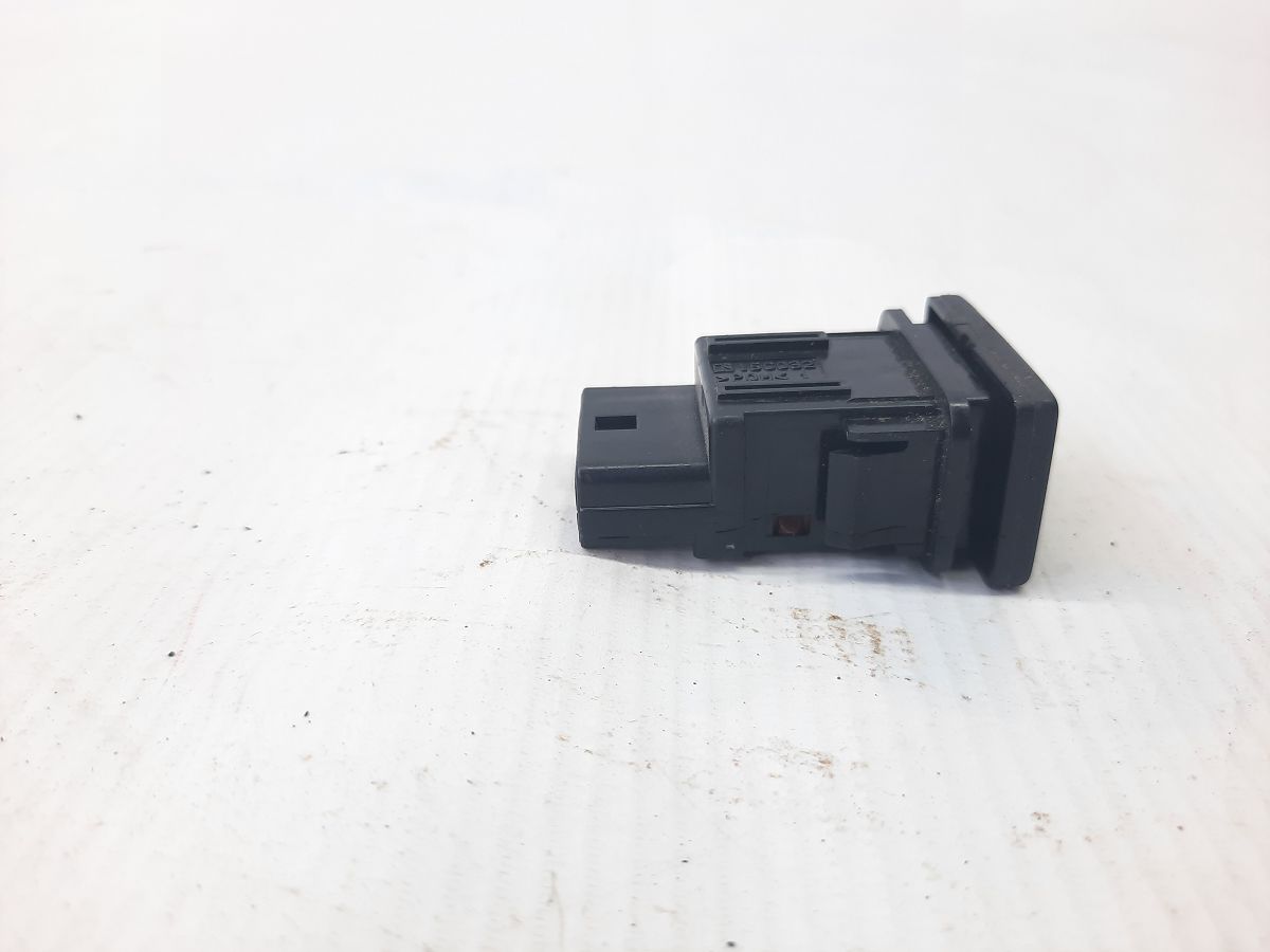 Scion iq Перемикач ESP Toyota Scion IQ 2012 15C032 Toyota Scion IQ 5 Scion iq Перемикач ESP Toyota Scion IQ 2012 15C032 Toyota Scion IQ 5