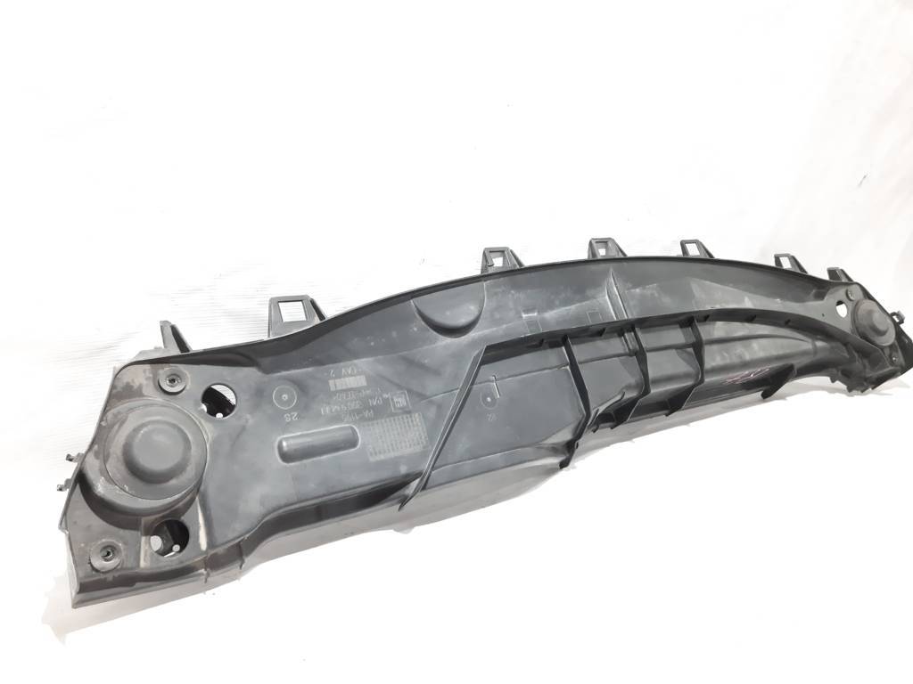 Cruze Розпорка склянок передніх Chevrolet Cruze 2016-2019 39094231 Chevrolet Cruze 3