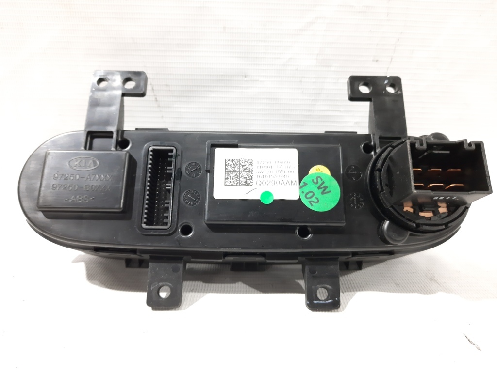 Forte Кнопки керування клімат-контролем Kia Forte 2017-2018 97250B0AA0M15 Kia Forte 2