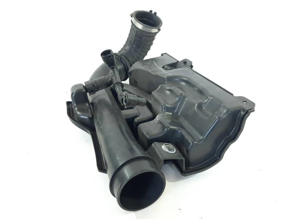 Malibu Патрубок корпусу повітряного фільтра Chevrolet Malibu 2013-2019 13313804 Chevrolet Malibu 5