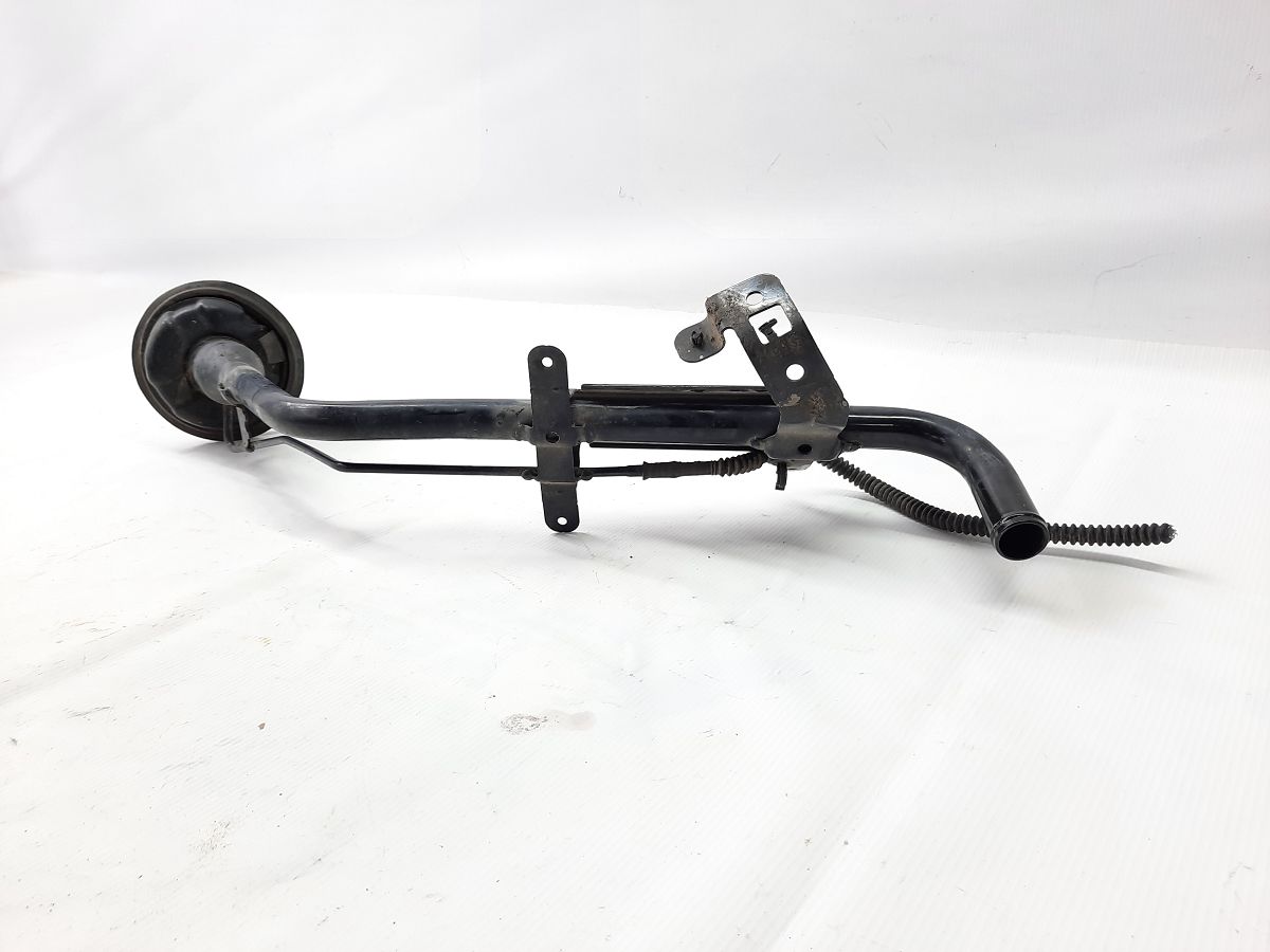 Sentra Заливная горловина Nissan Sentra 2016-2019 172204AF1A Nissan Sentra 5