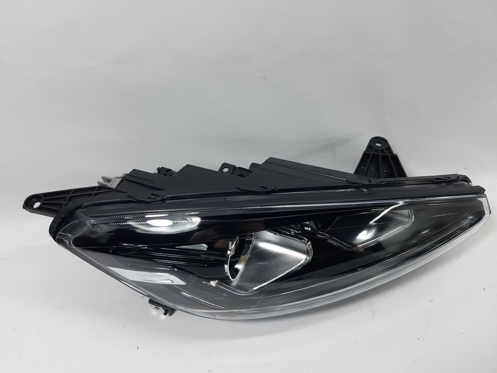 Фары головного света Фара передняя правая Weltmeister EX-5 2020 E58940X3025W249 Weltmeister EX5 4