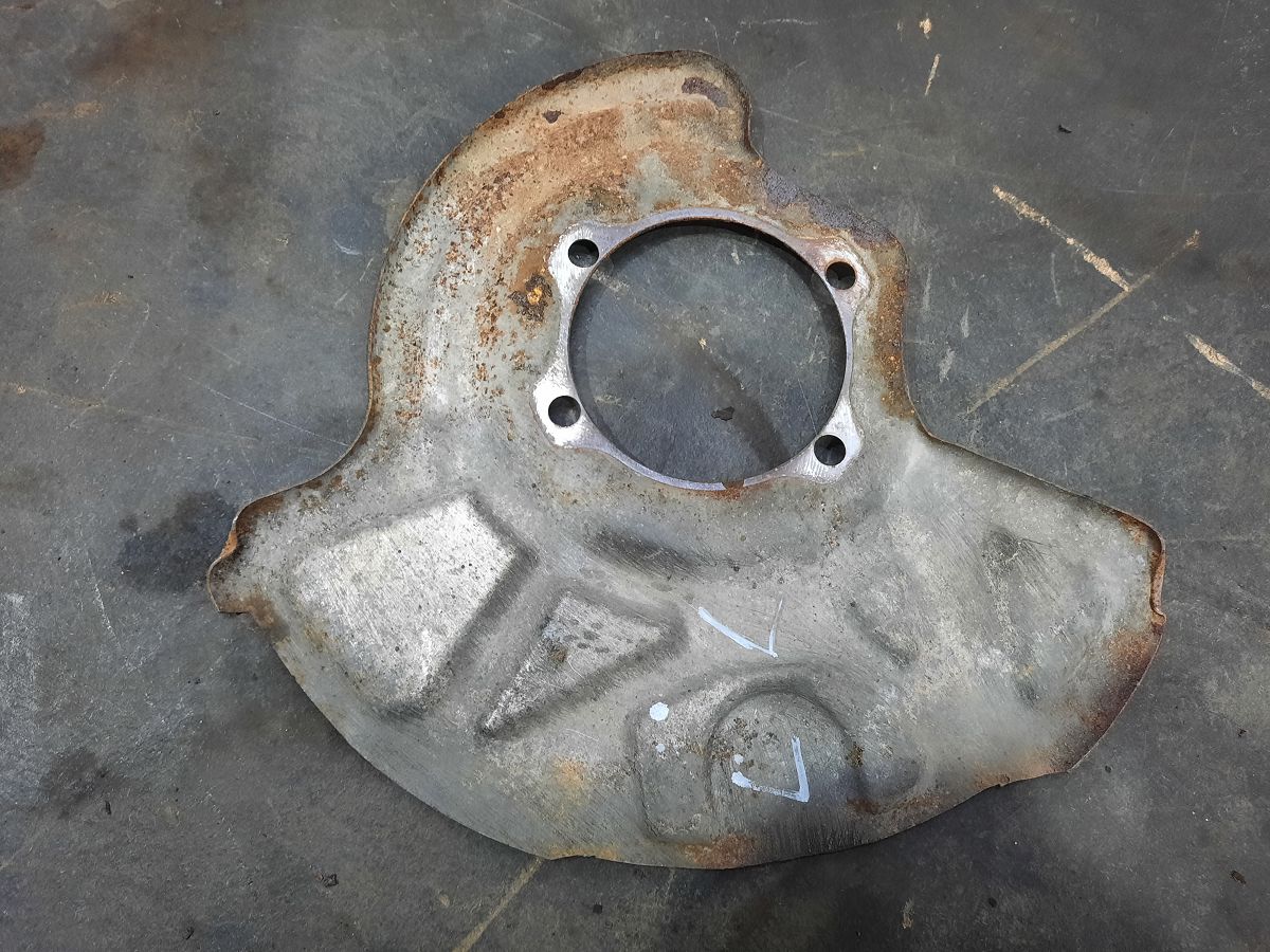 Charger Пильовик гальмівного диска переднього лівого Dodge Charger 2006-2021 4779327AB Dodge Charger 2 Charger Пильовик гальмівного диска переднього лівого Dodge Charger 2006-2021 4779327AB Dodge Charger 2