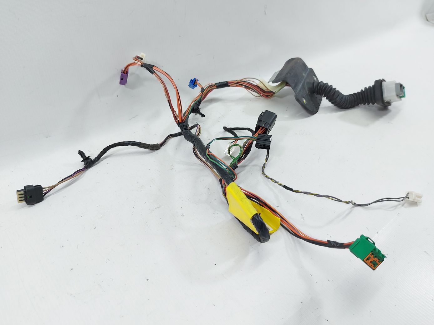 Grand caravan Проводка дверей передньої лівої Dodge Grand Caravan 2017 68139493AD Dodge Grand Caravan 3