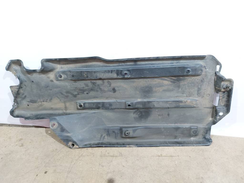 Dart Защита днища центральная левая Dodge Dart 2013-2019 68082725AE Dodge Dart 18