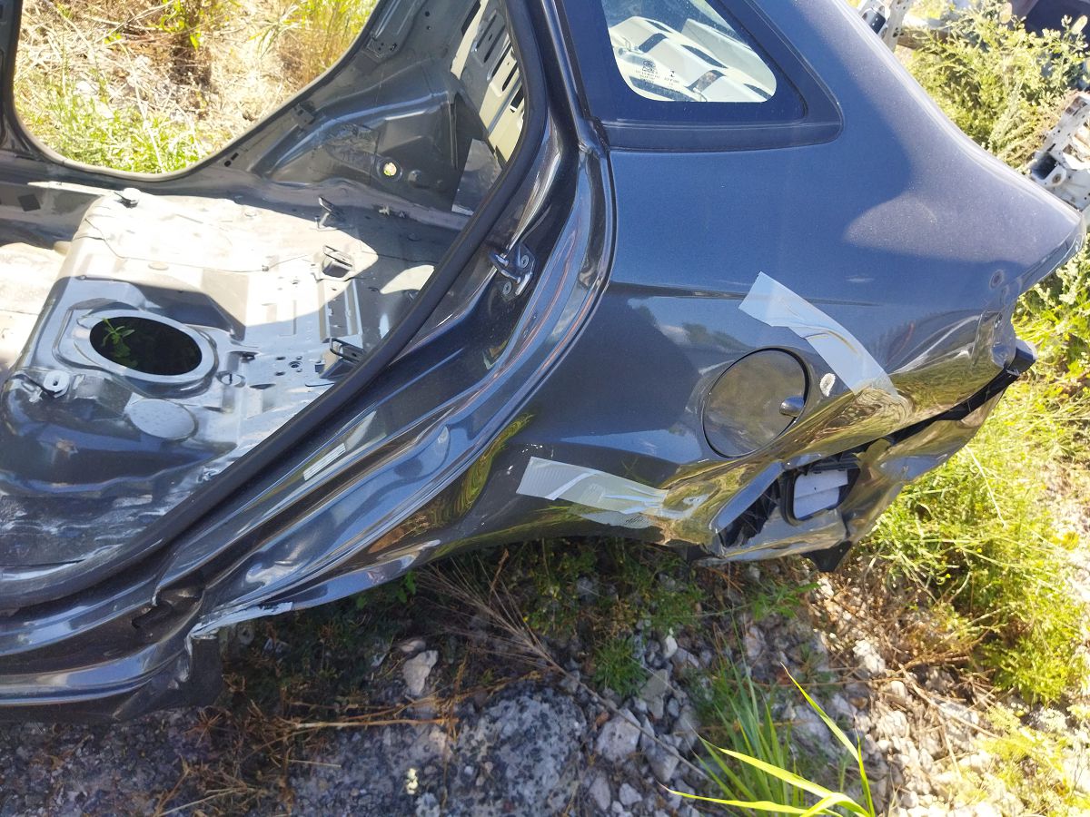 Fiesta Кузов голий (можна різати) Ford Fiesta 2011-2019 G2BZ5427840A Ford Fiesta 10