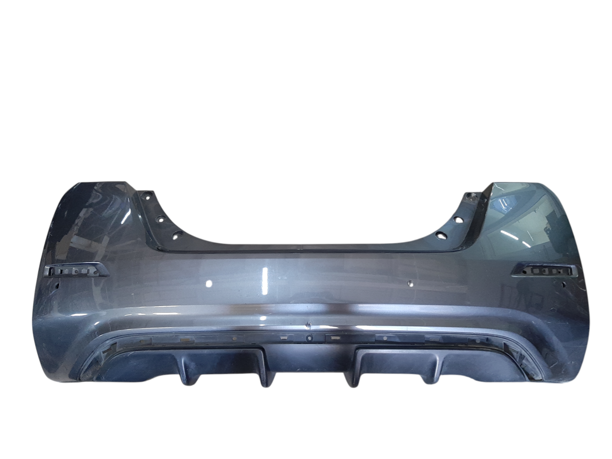 Leaf. Задній бампер Nissan Leaf 2018-2022 85022-5SA0H Nissan Leaf