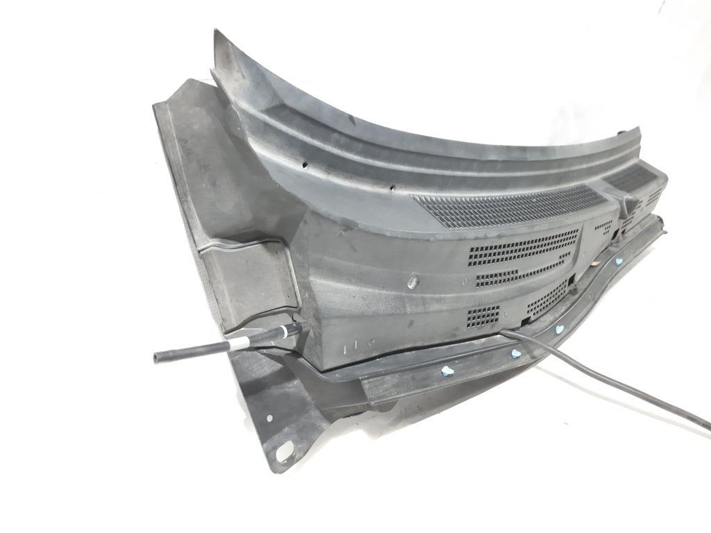 3 Повітропровід під лобове скло правий Mazda 3 2014-2018 BHN9507R0 Mazda 3 9