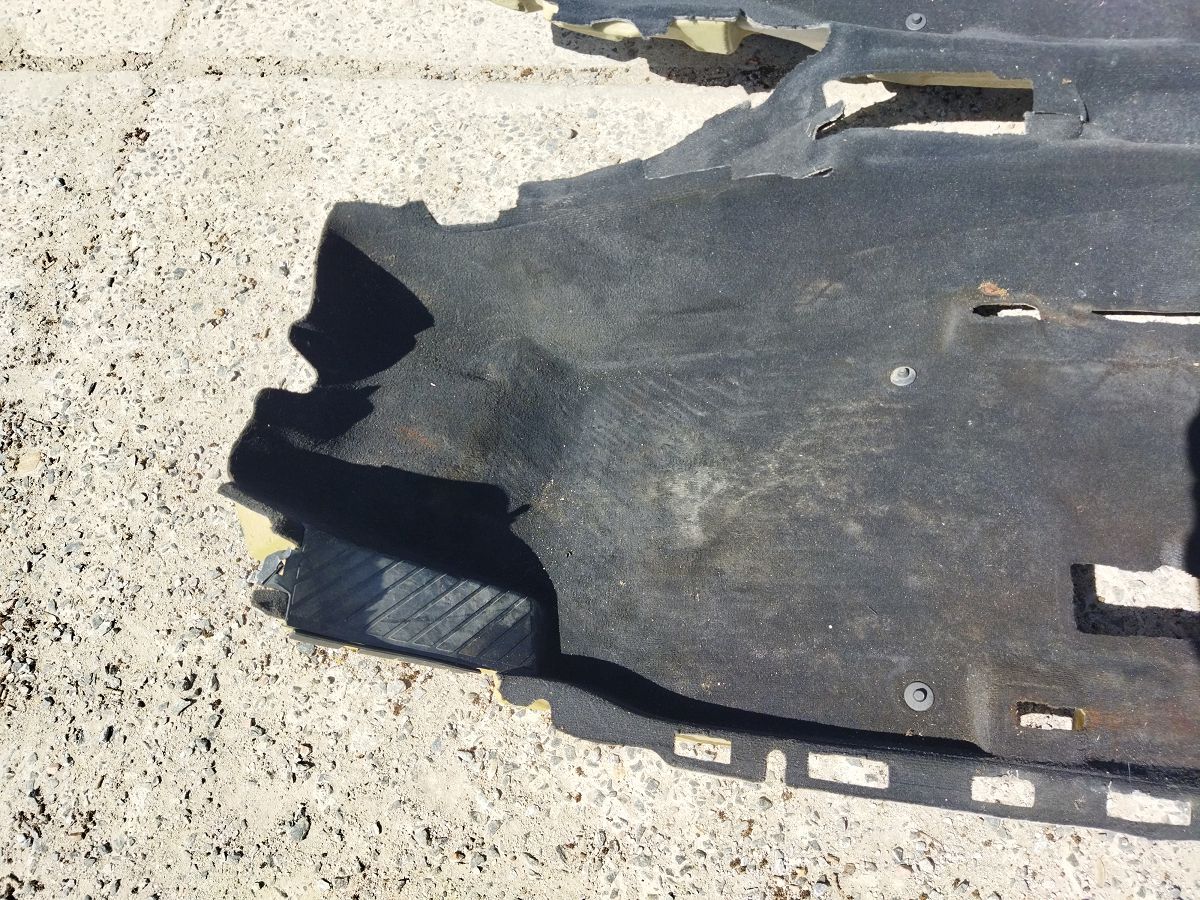 A4 Ковровое покрытие салона Audi A4 2013-2016 8K1863021AEQC7 Audi A4 3
